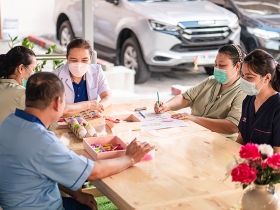 ศูนย์ดูแลผู้สูงอายุ PNRเนอร์สซิ่งโฮม ลาดพร้าว87ให้บริการตลอด 24ชม